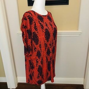 Red  navy blue Tunic top